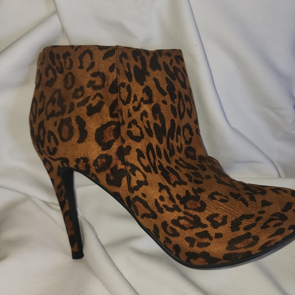 Abound High Heel - Picture 2 of 12